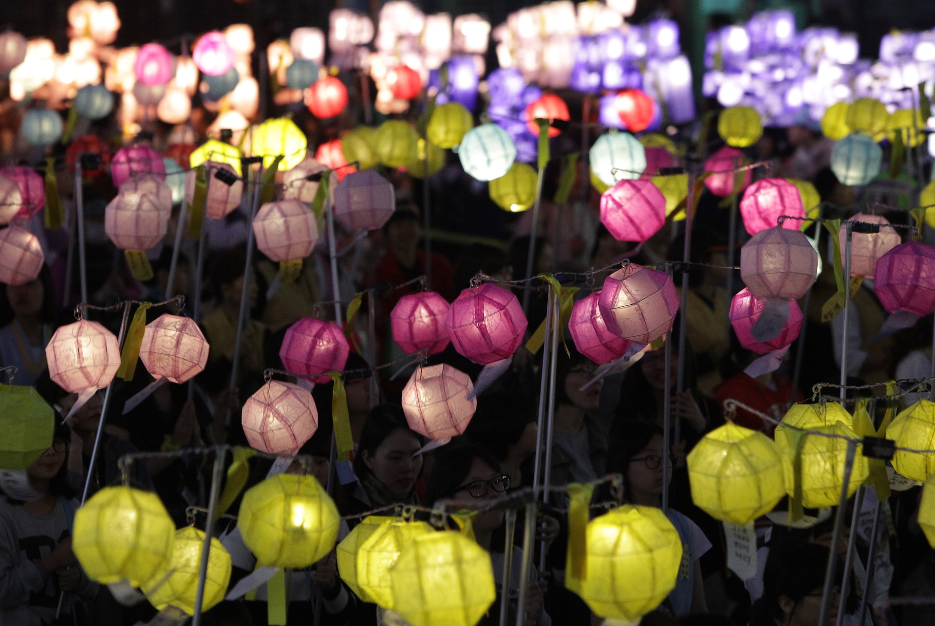 Il festival delle lanterne a Seul per la nascita di Buddha