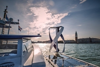Il primo catamarano e la prima auto a idrogeno insieme a Venezia