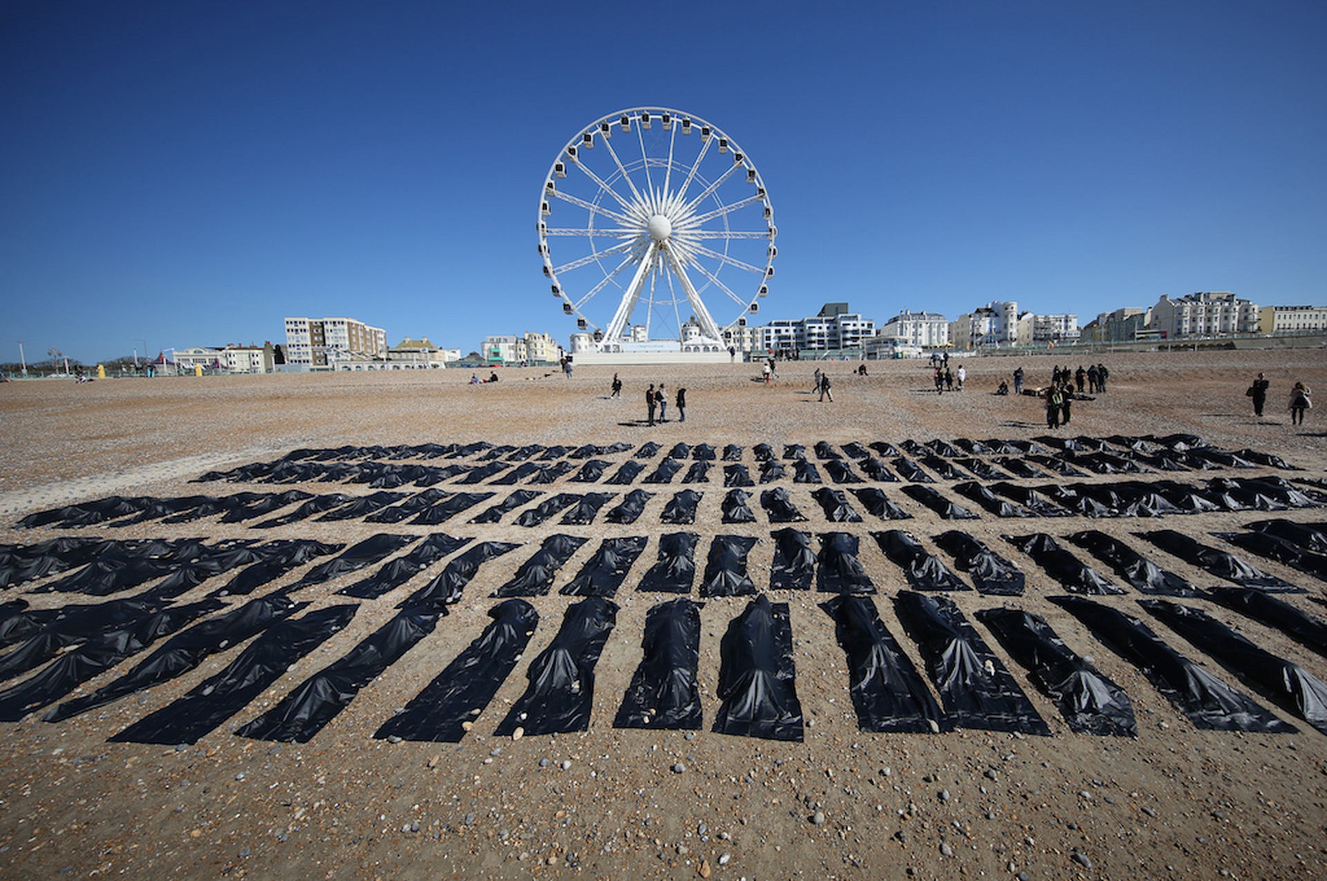amnesty-sacchi-morti-brighton-ruota
