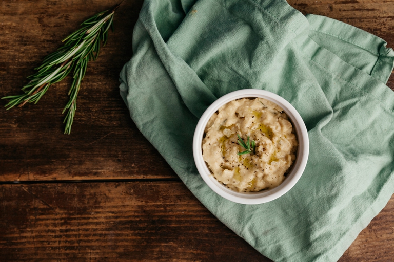 crema di ceci e rosmarino