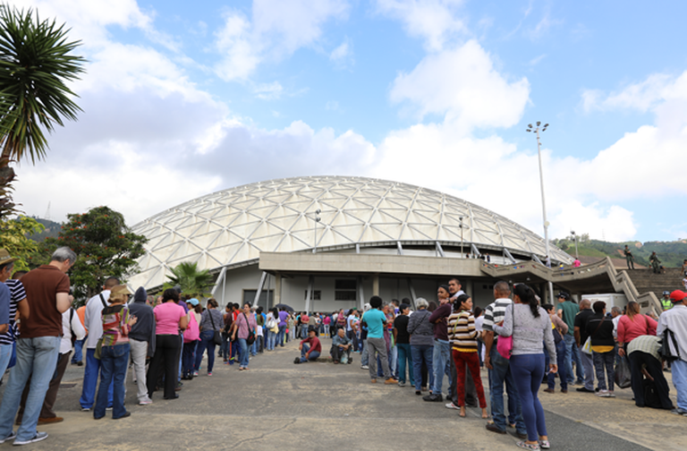 Venezuelani al voto, in una foto ufficiale del Ministerio Interior / Jhonny Pérez