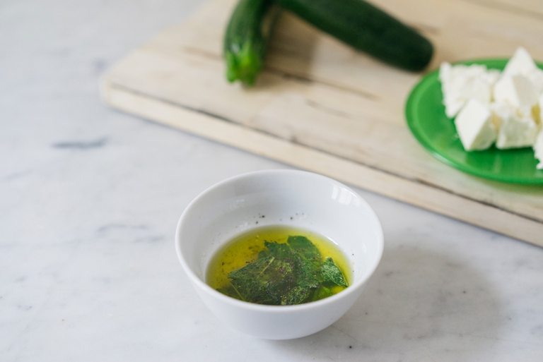 Insalata zucchine feta