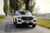 Ford Explorer. Il video, la prova e tutti i dettagli del suv americano plug-in hybrid
