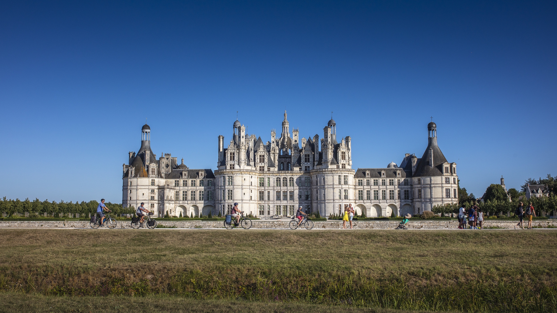 Il castello di Chambord, uno dei più celebri lungo la ciclovia della Loira  © D.Darrault/CRT Centre Val de Loire