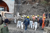 Himalaya: un ghiacciaio cede e provoca un’inondazione, centinaia i dispersi