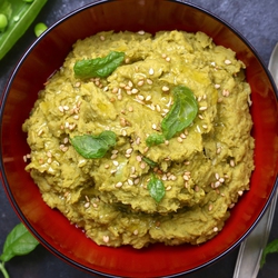 Hummus servito © Beatrice Spagoni