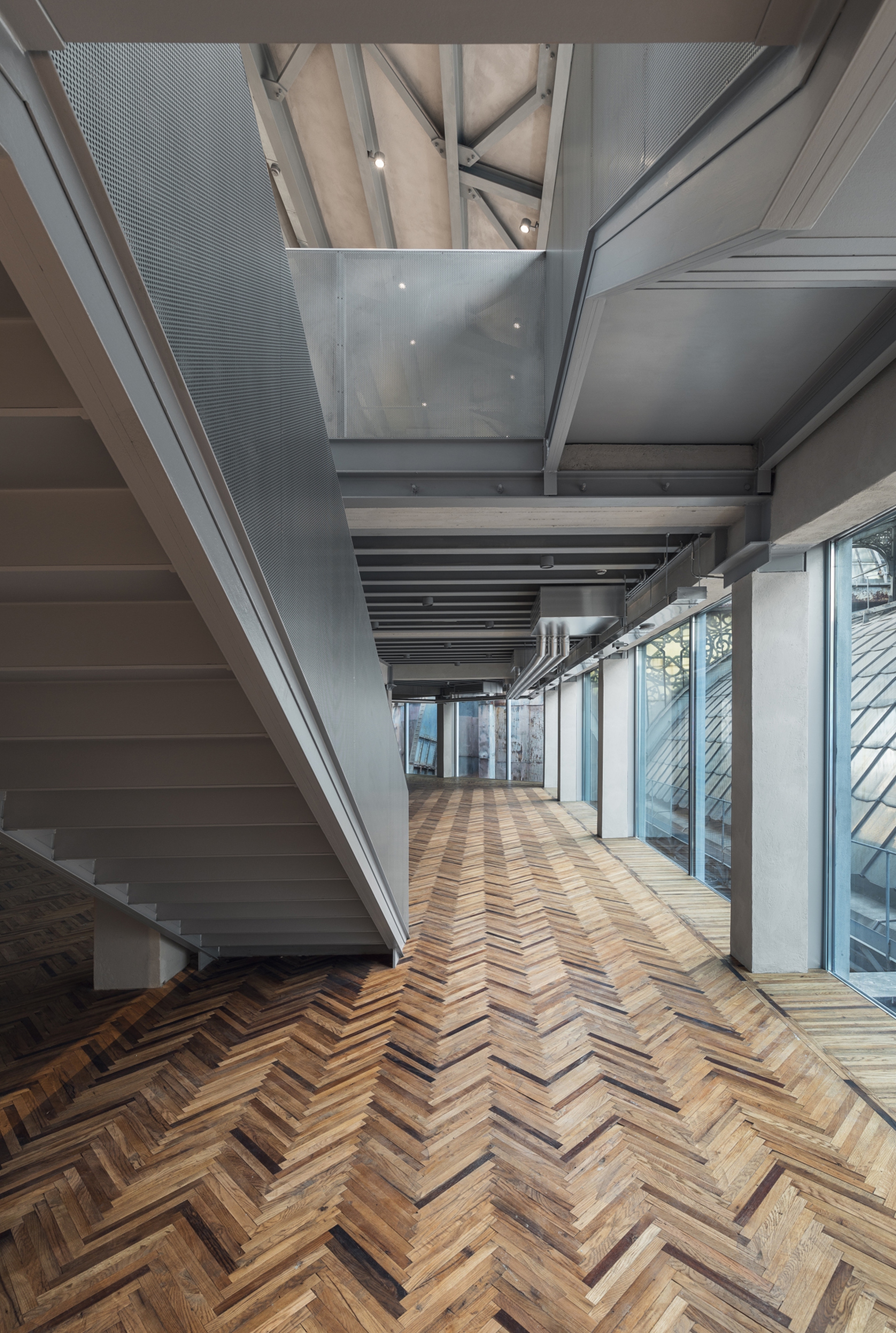 Osservatorio Prada, il nuovo spazio milanese dedicato alla fotografia