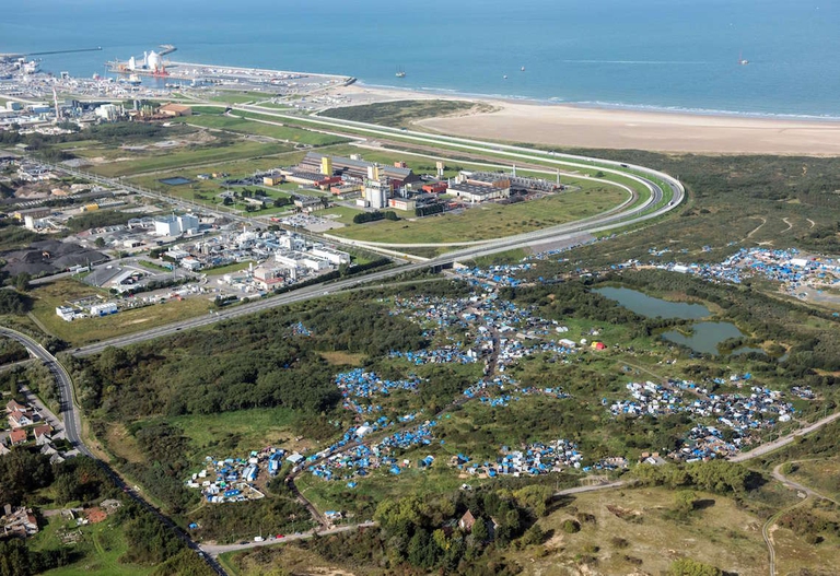 Muro migranti calais