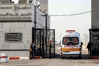 L’ospedale di Gaza in condizioni critiche dopo i raid israeliani