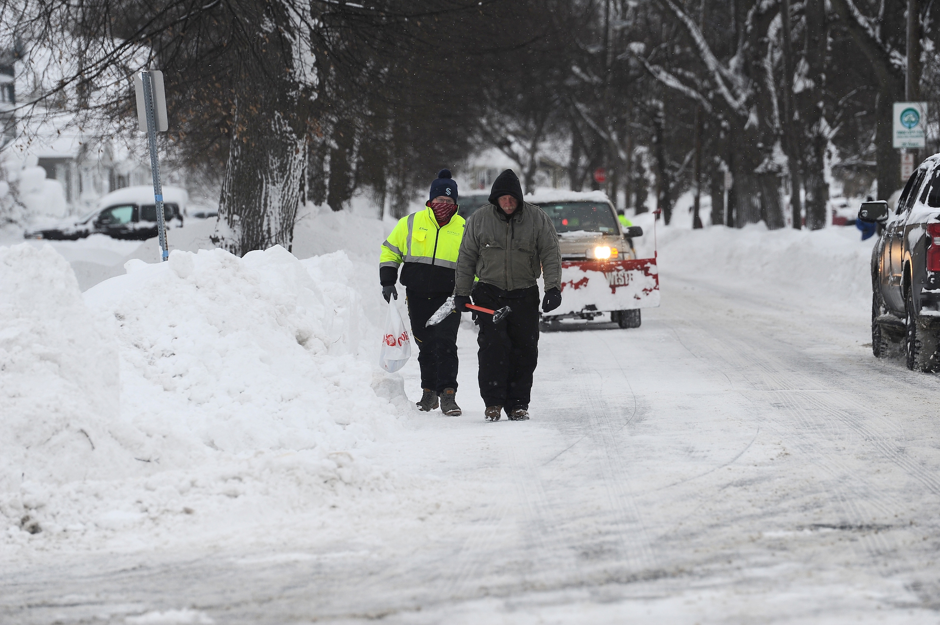 At Least 25 Dead After Historic Buffalo Blizzard That Has Paralyzed The City