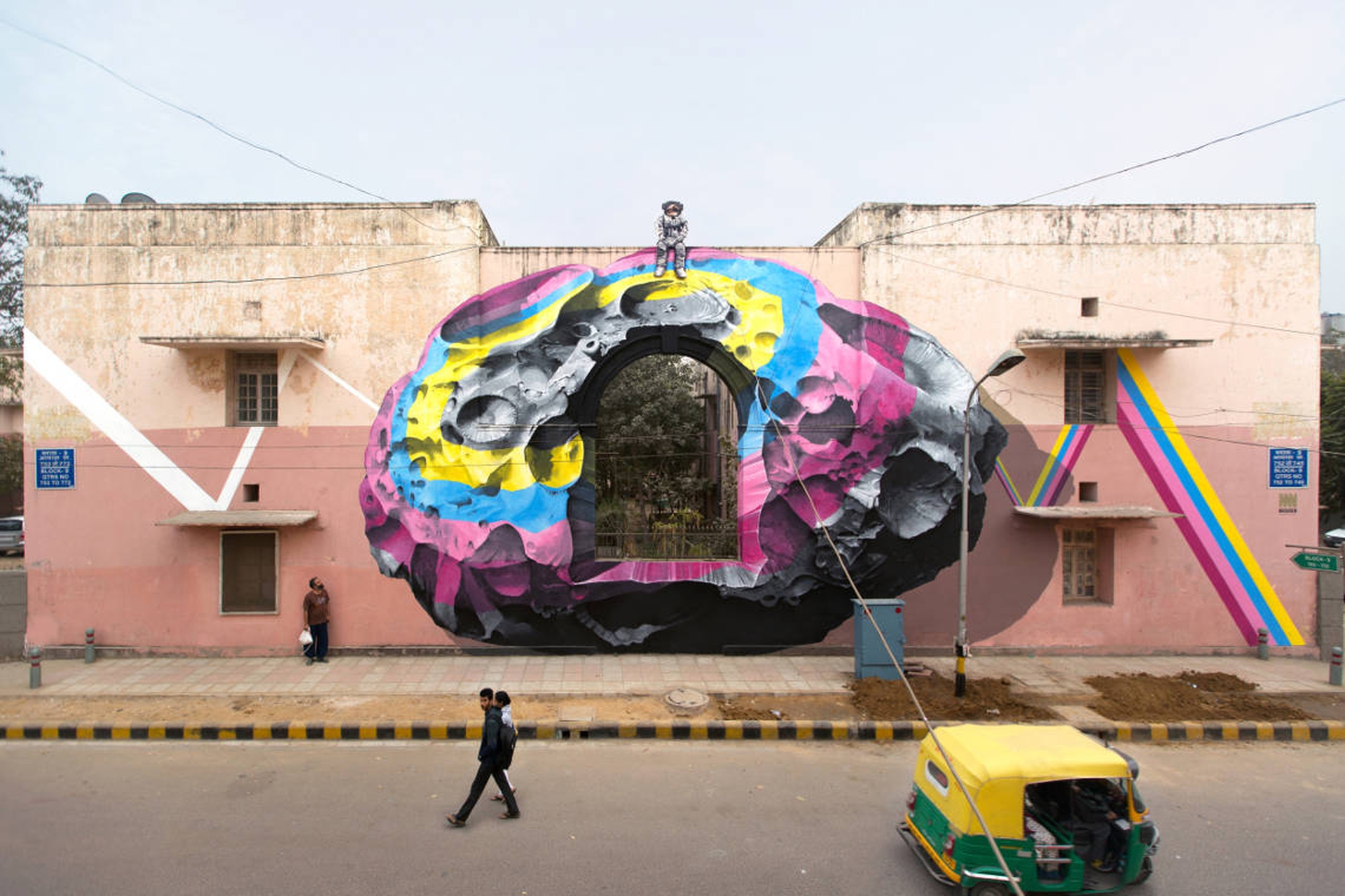 02 - NEVERCREW - see through, see beyond - New Delhi 2016 - 01