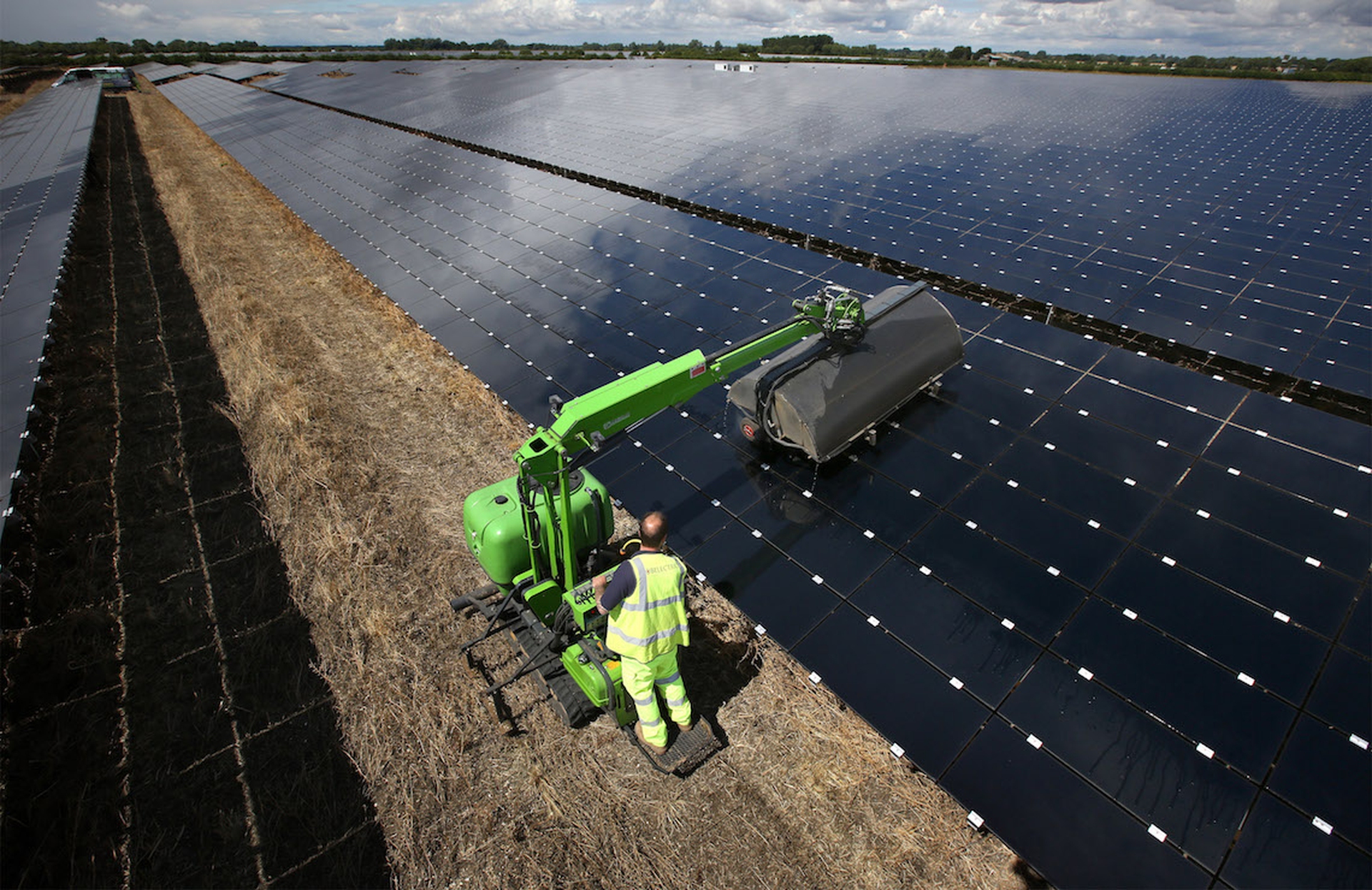 macchine pulizia pannelli solari