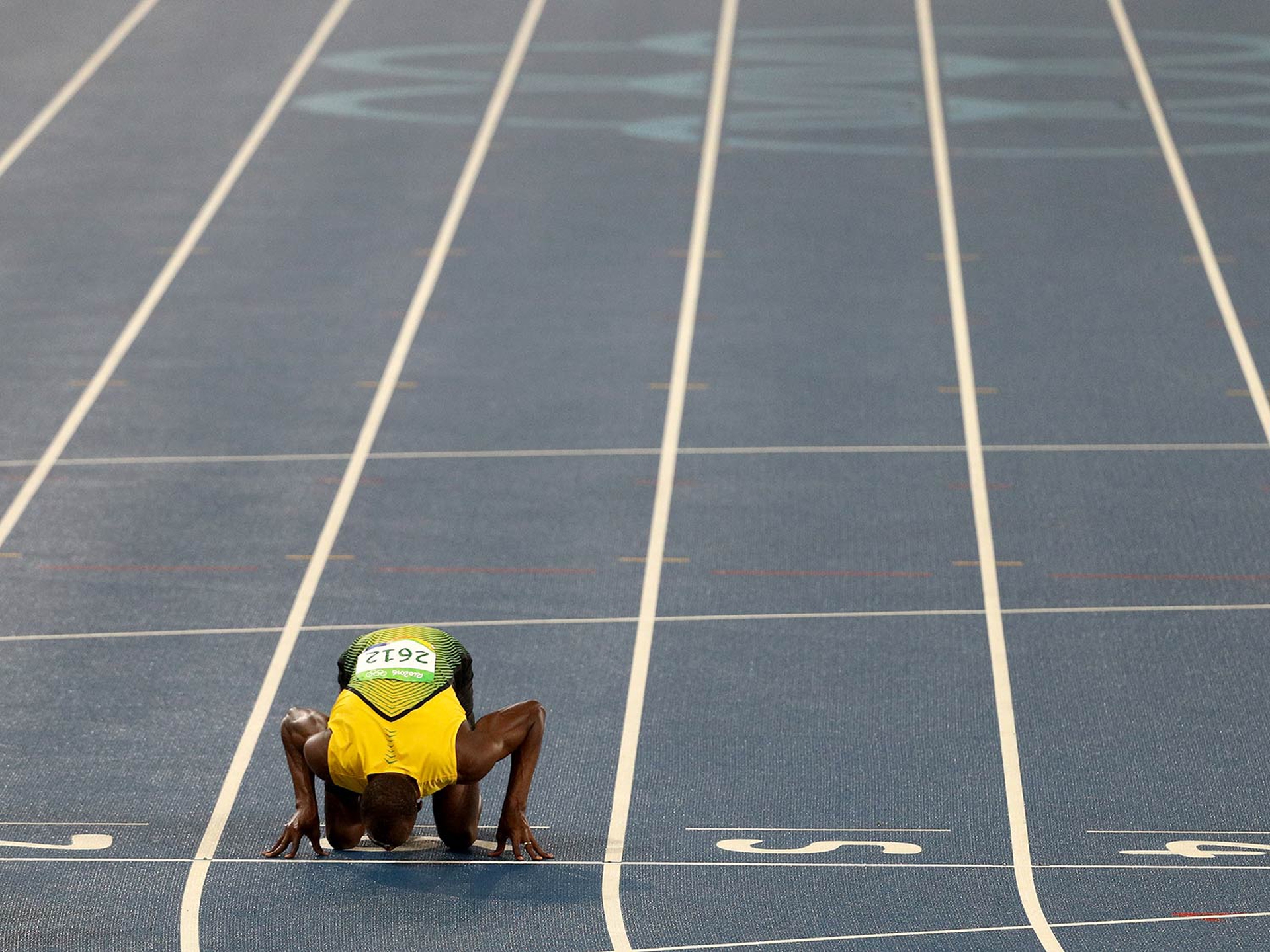 BOLT-591912038_master