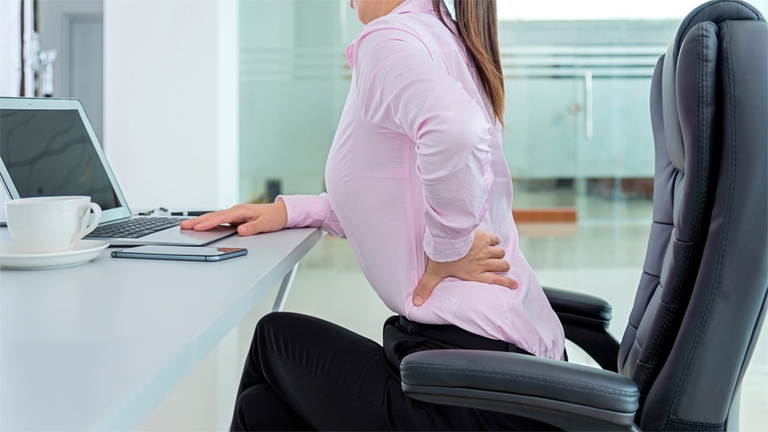 esercizi lombalgia postura