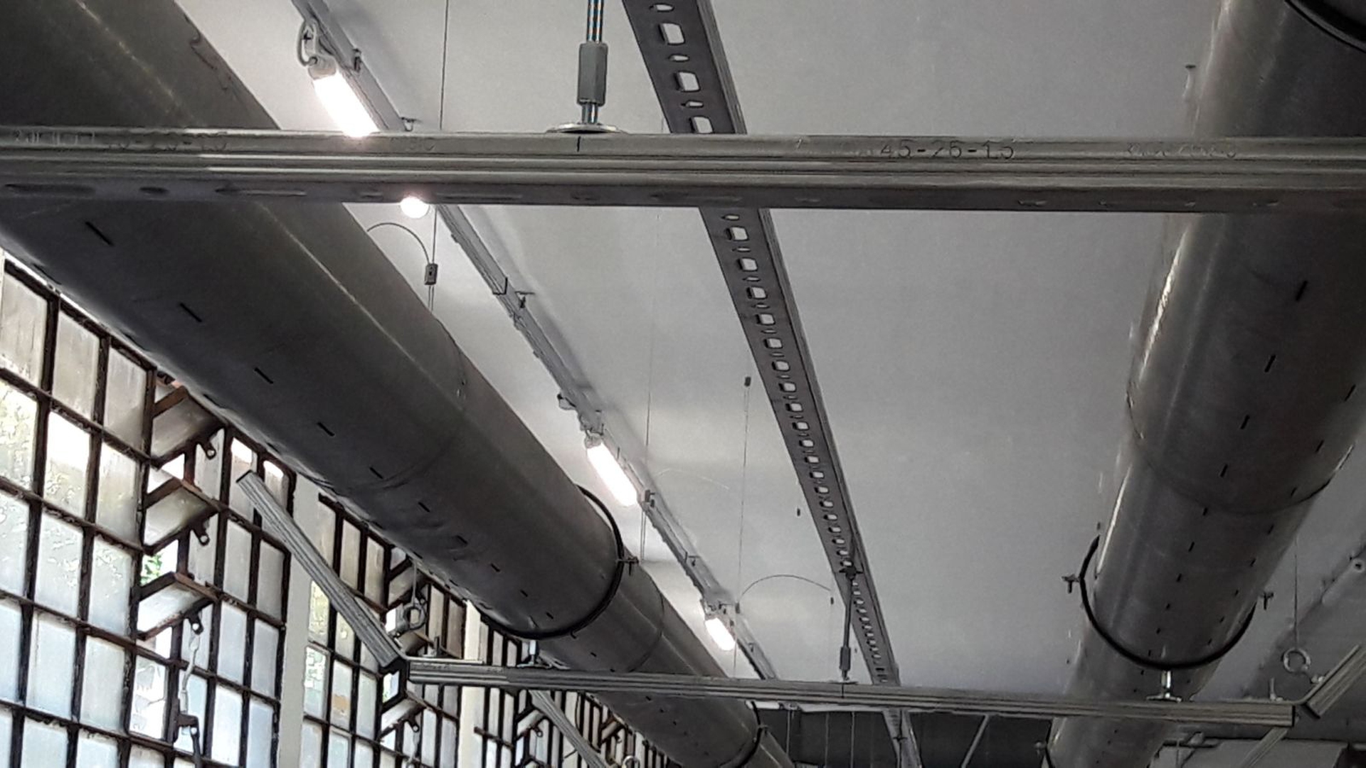 F&F capannone industriale