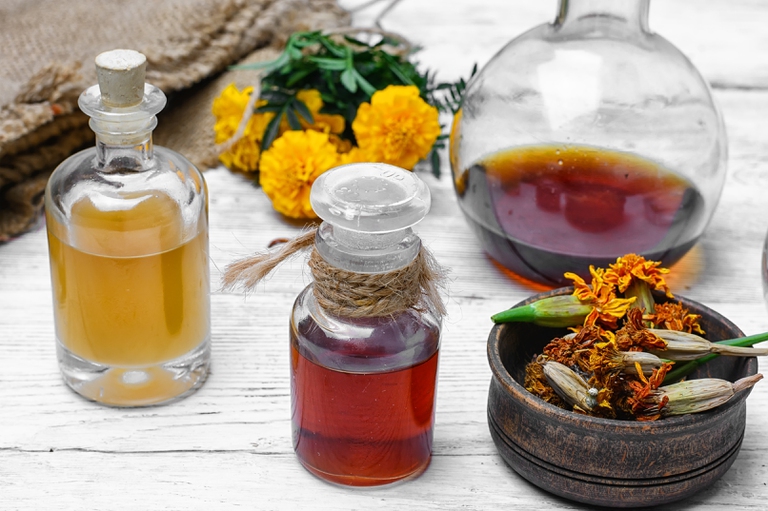 Olio di caledula ed estratto