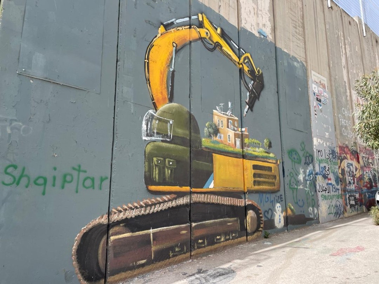 Il muro eretto da Israele in Palestina
