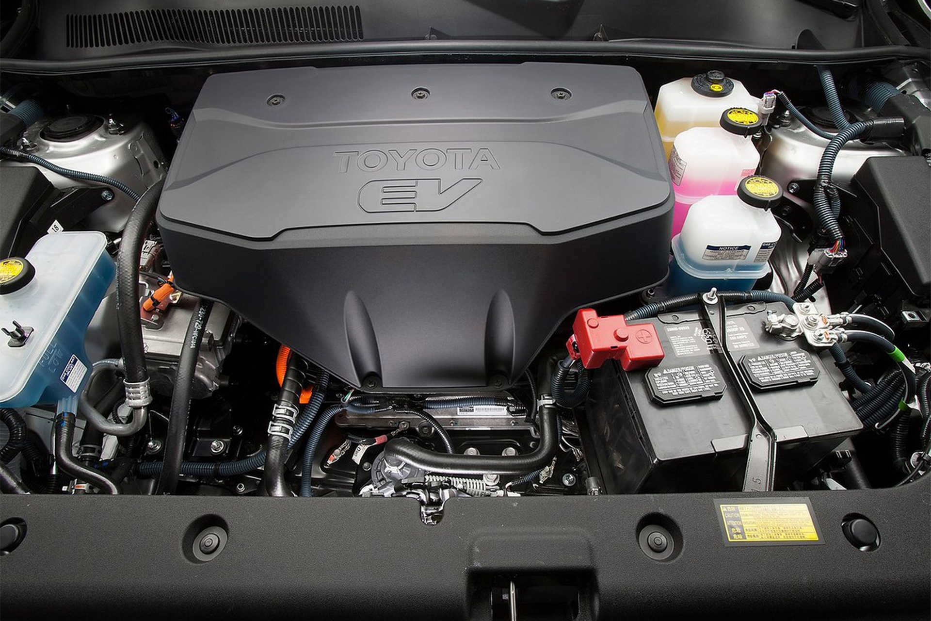 Toyota entra nel mercato delle auto elettriche. Nel 2020 il primo modello