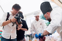 La festa del 2 giugno con gli occhi degli youtuber, i nuovi giornalisti