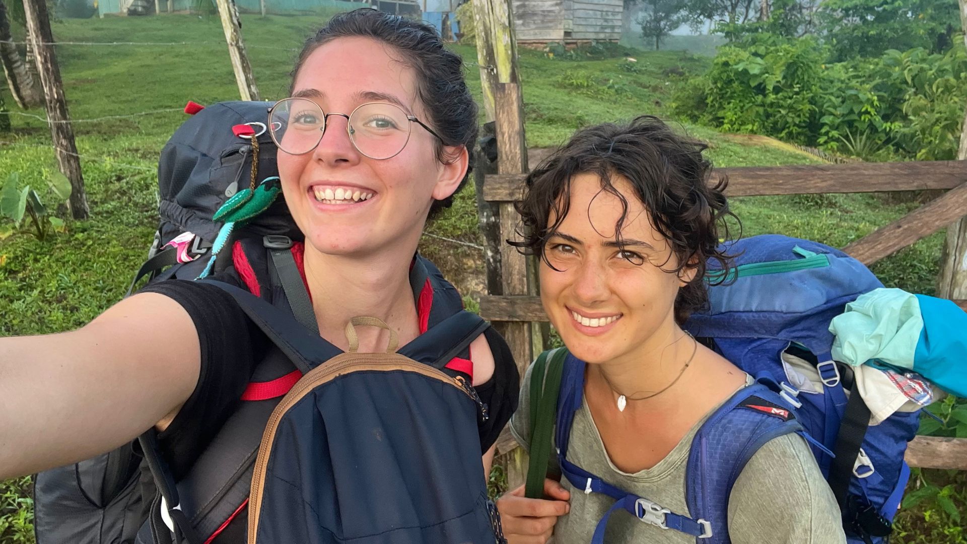 Alice e Sara sulla strada del ritorno