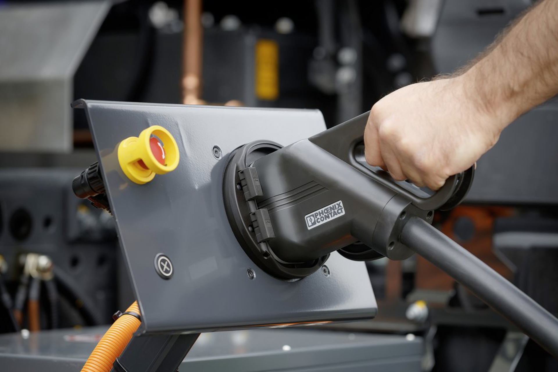 Mercedes-Benz Urban eTruck-007