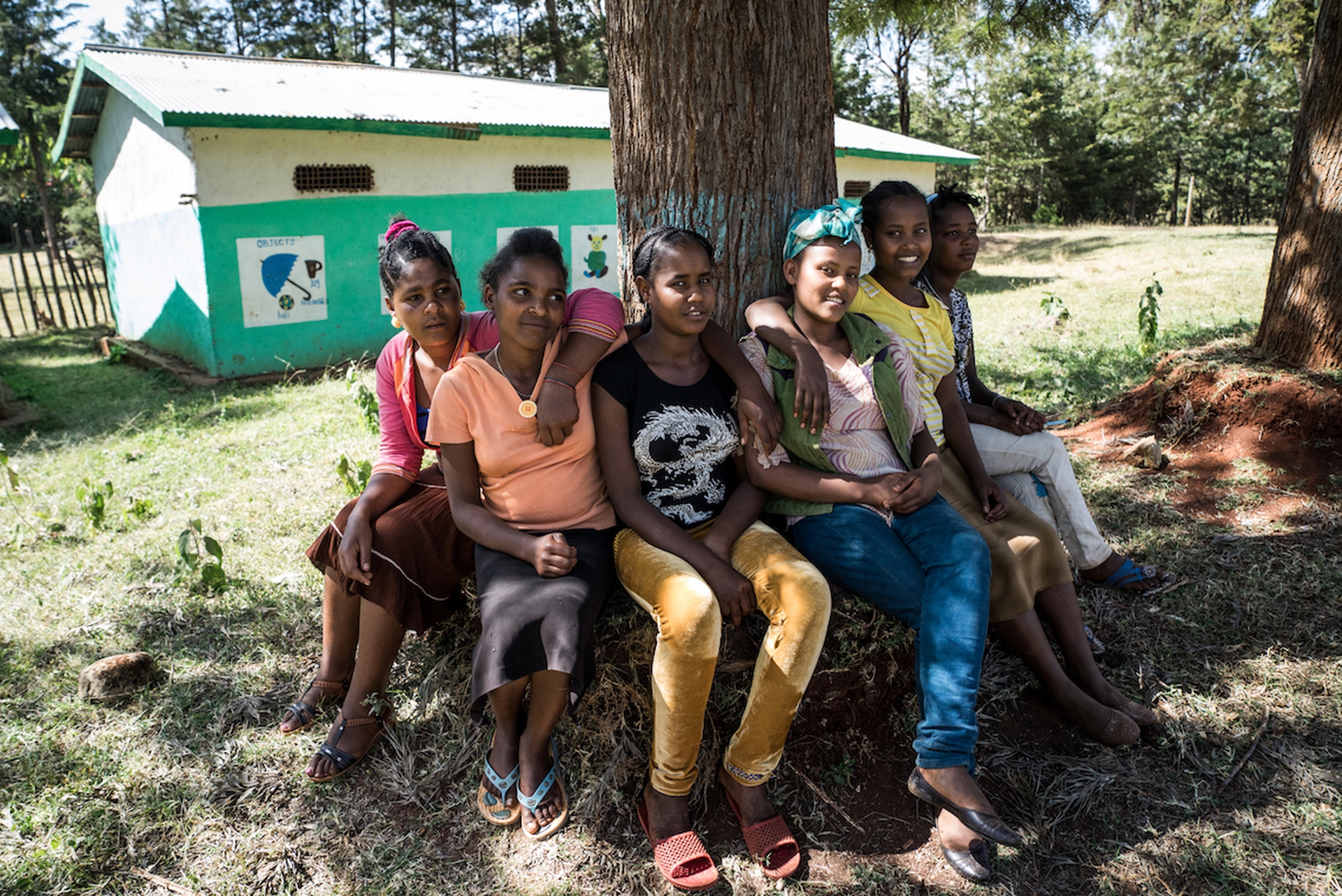 I membri dell'Uncut girls club, le ragazze etiopi non mutilate