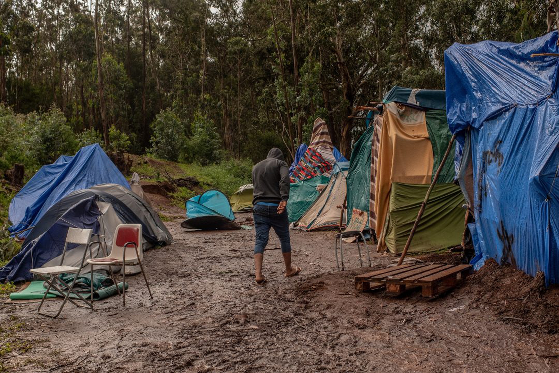Tenerife Migrants Sleep Outside To Protest Shelter Conditions