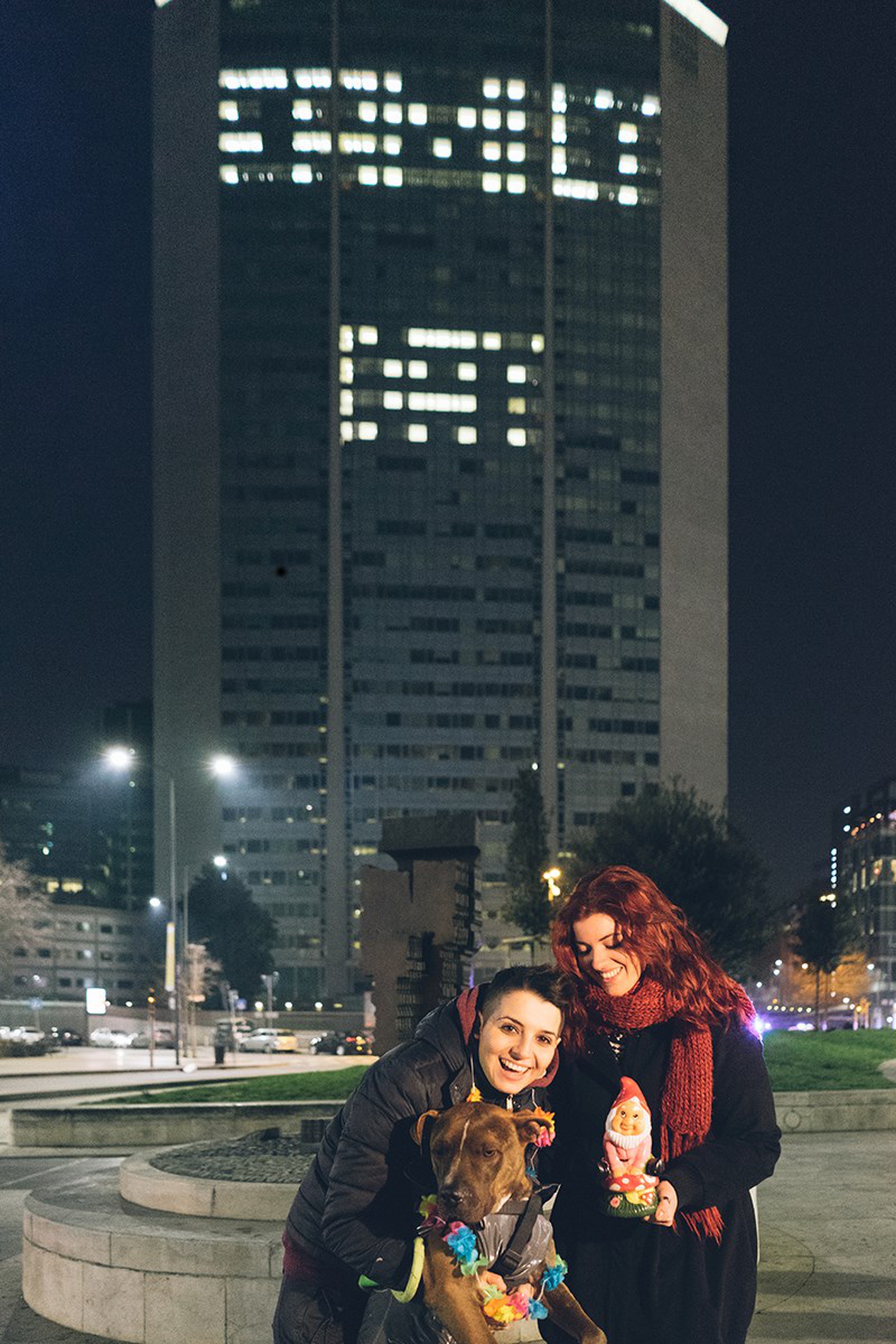 La storia del Pirellone, della scritta Family day e delle foto di Just families