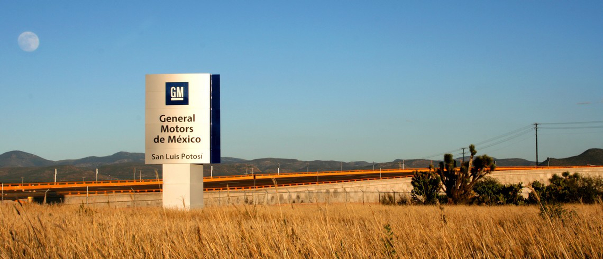 Effetto Trump, Ford annulla gli investimenti in Messico e punta sulle auto elettriche