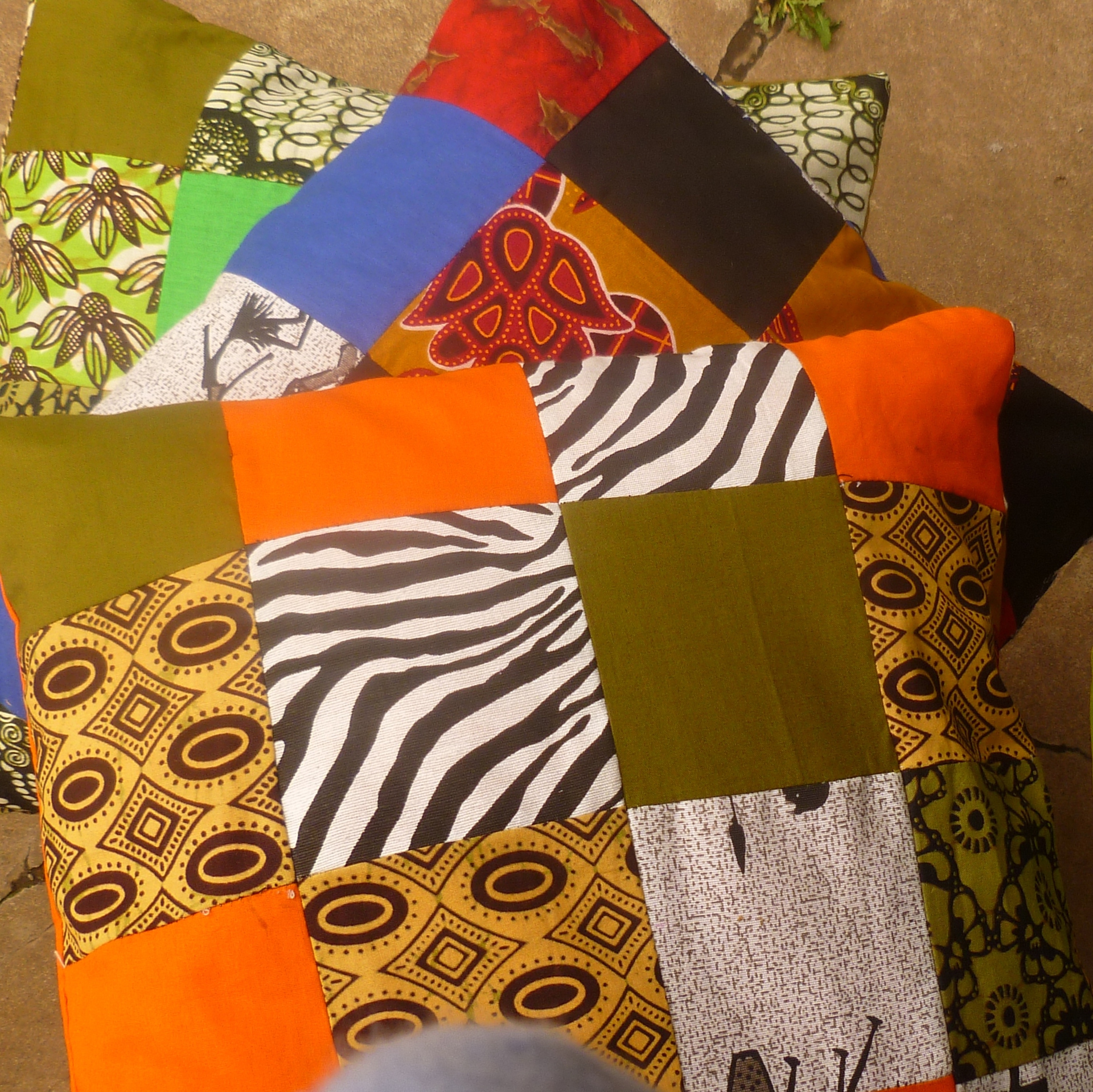 Manufatti con scarti tessili JPG