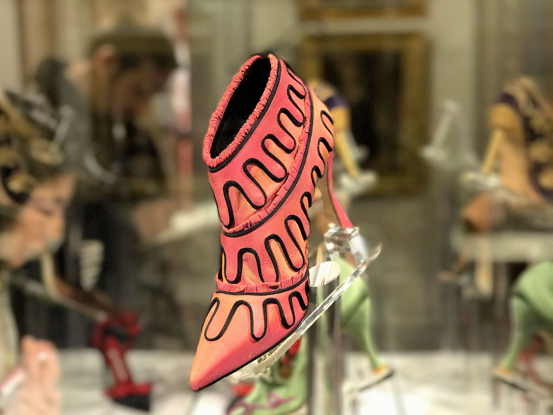 manolo-blahnik-28-rosa