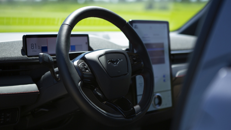 Mustang Mach-E interni