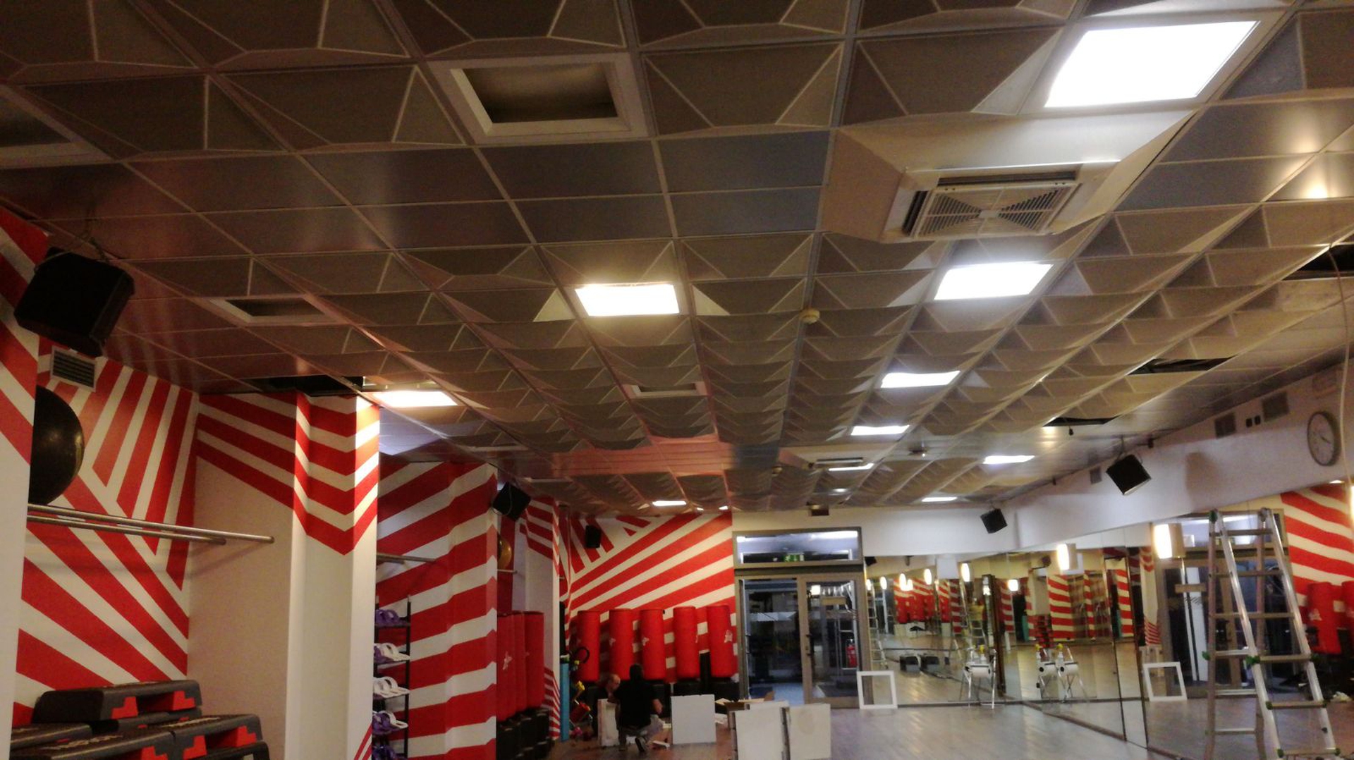 Virgin Cavour - pannelli a soffitto