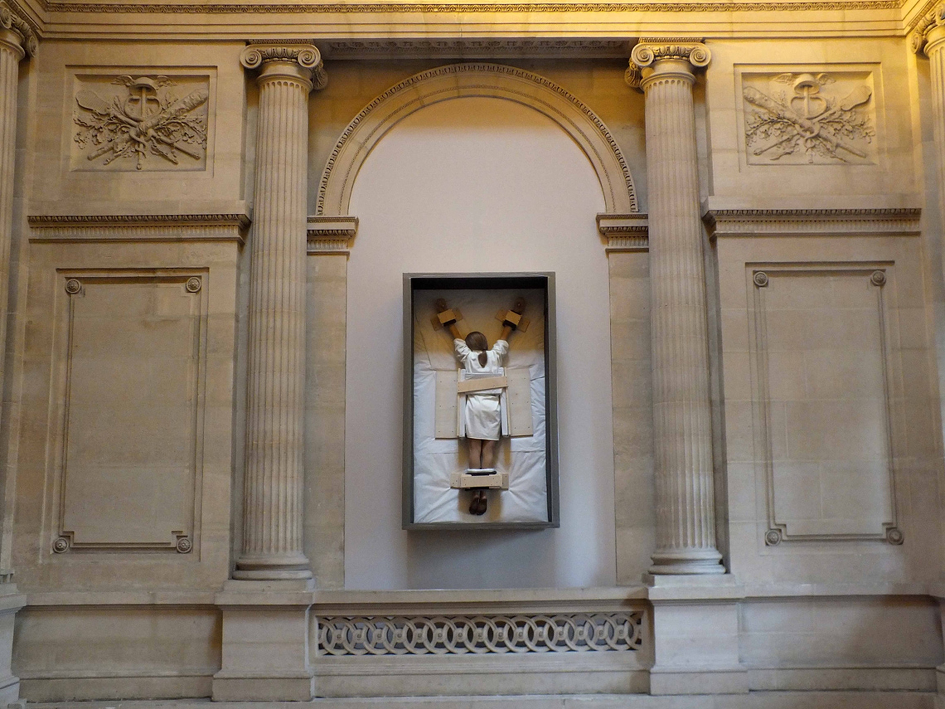 Cattelan alla Monnaie