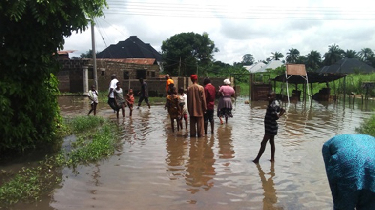 A flooded Nigerian village © David Iheamnachor naoc, nigeria, eni, floods