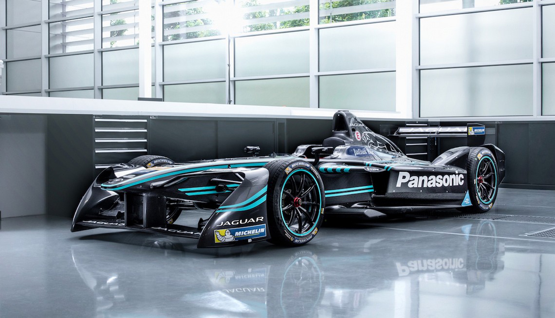 Al via la terza stagione di Formula E, banco di prova per le tecnologie elettriche