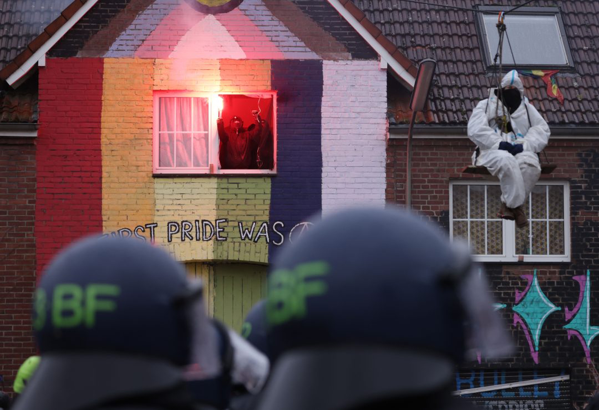 Police Begin Eviction Of Luetzerath Activists At Garzweiler II Coal Mine