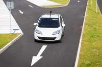 Le auto a guida autonoma devono migliorare i tempi di reazione per essere più sicure