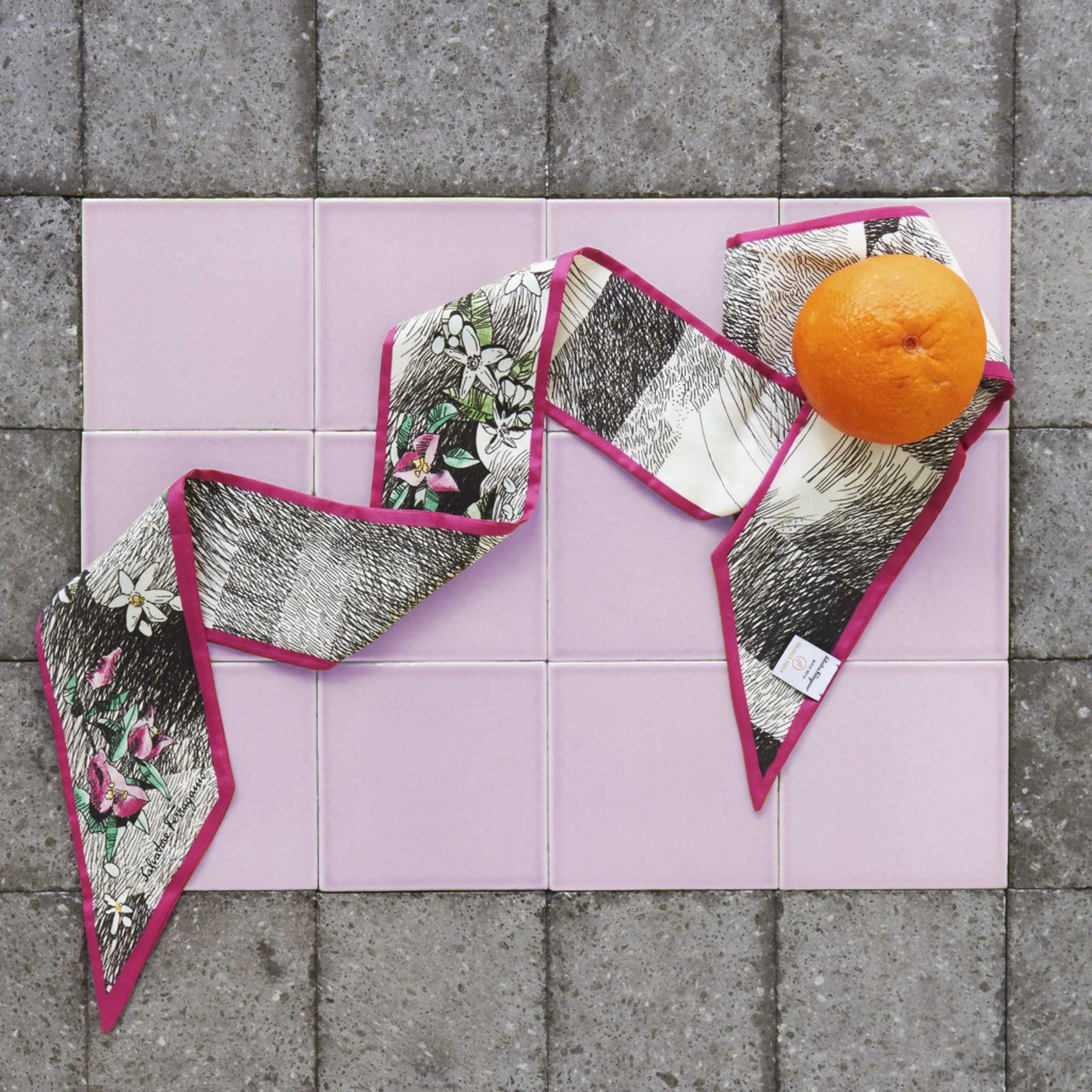 La collezione Ferragamo Orange fiber