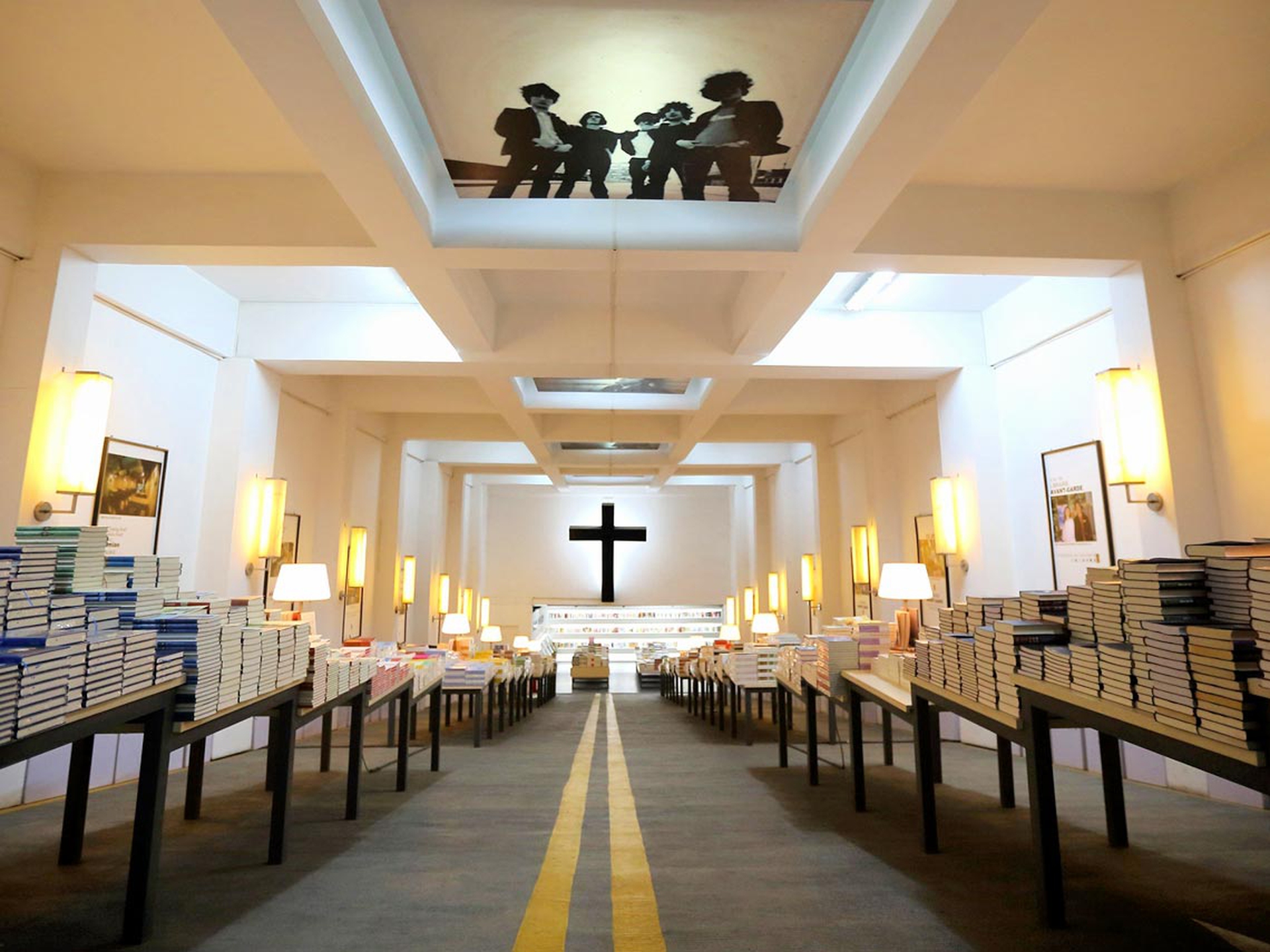 libreria-avant-garde-cina