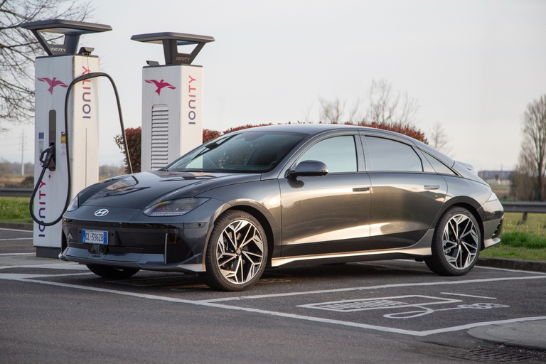Ioniq 6, Hyundai, auto elettrica
