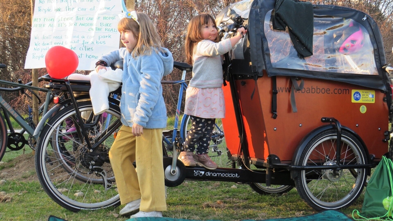 critical mass, cargo bike