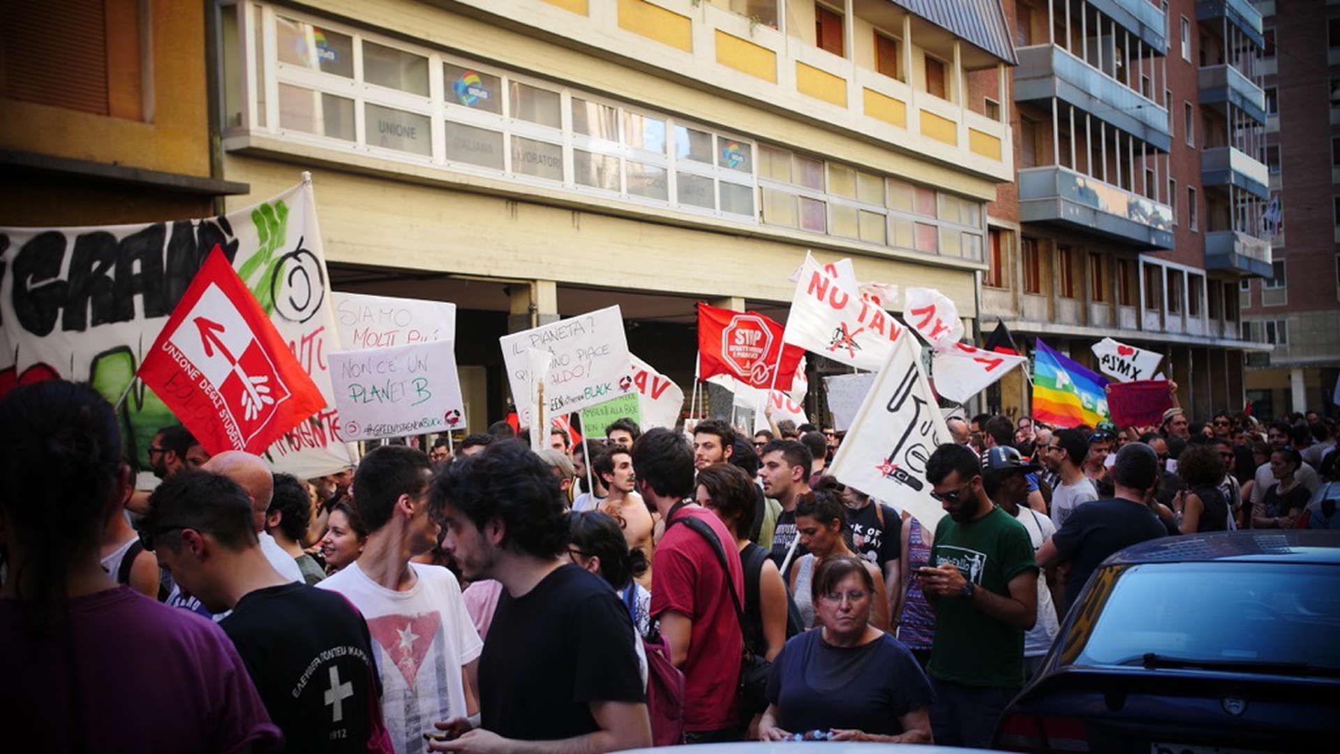 Corteo contro il G7 Ambiente di Bologna