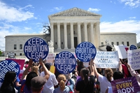 Con la nuova legge stringente dell’Iowa, l’aborto è limitato in metà degli stati Usa