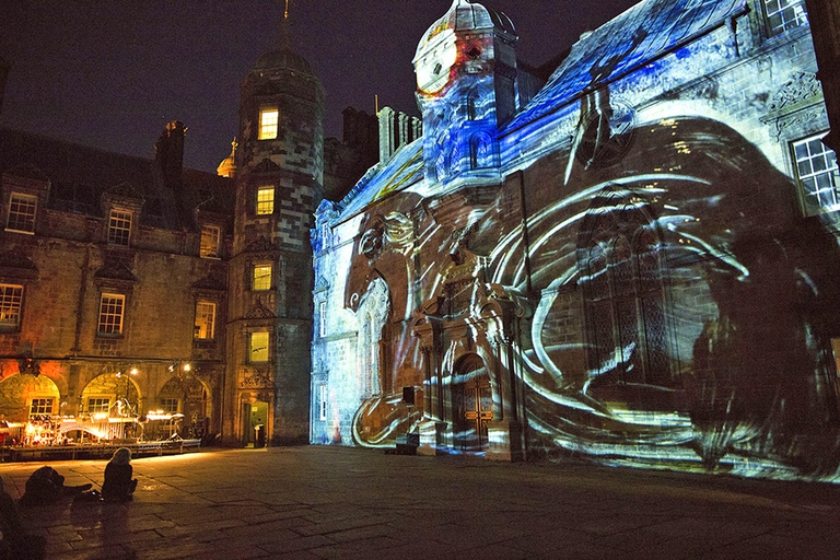 Installazione luminosa del Fringe Festival