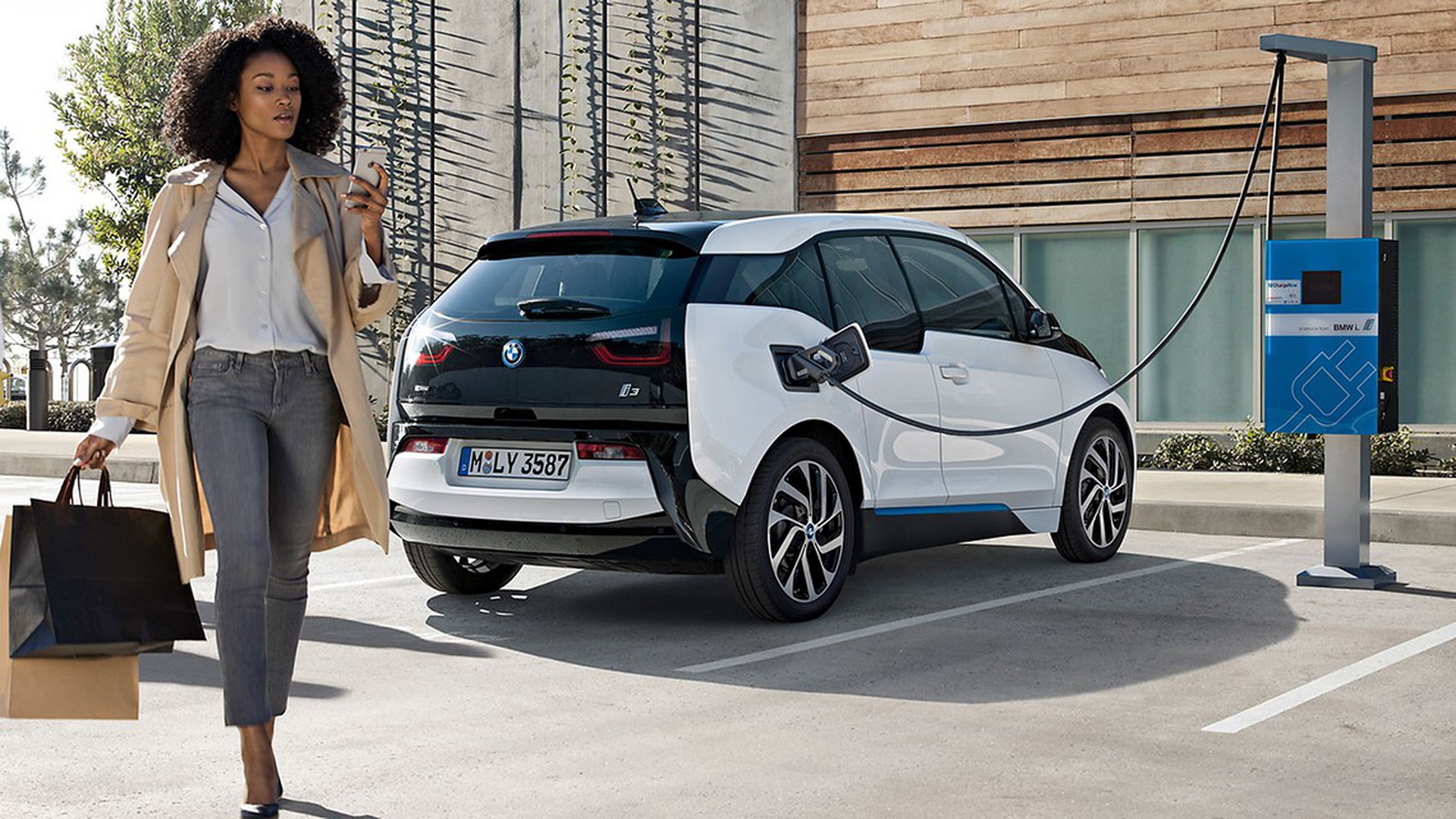 Colonnine ricarica USA_005