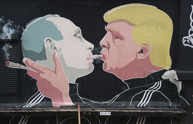 trump putin murales