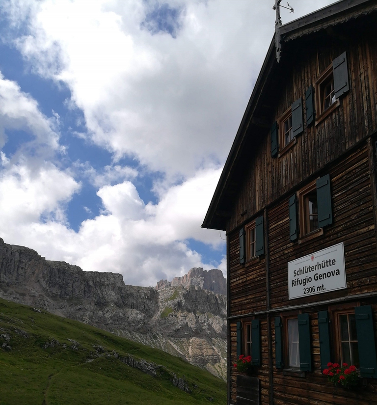 Rifugio Genova val di Funes 