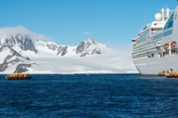 Antarctica, a tourism boom is putting the continent’s fragile ecosystem at risk