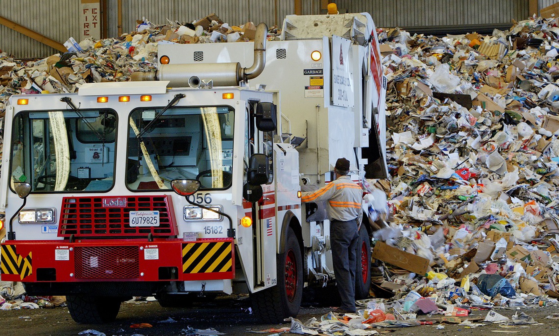 San Francisco Waste Management Firm Uses Cutting Edge Recycling Facility
